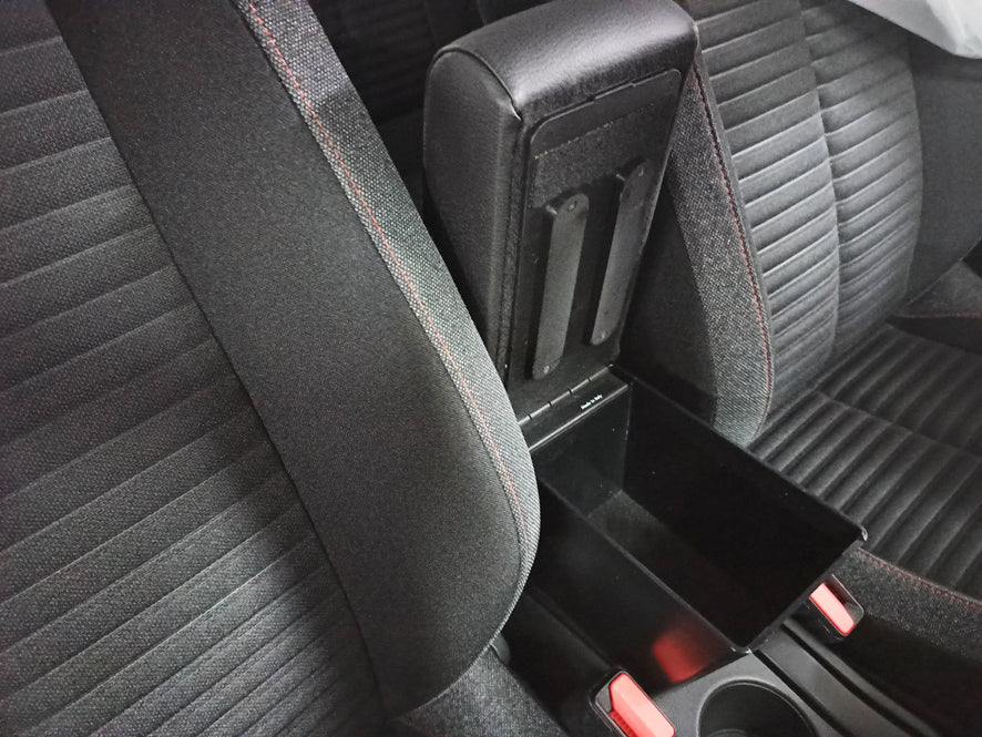 Peugeot 2008 (dal 2020>) - bracciolo regolabile in lunghezza con portaoggetti - montaggio in punti originali