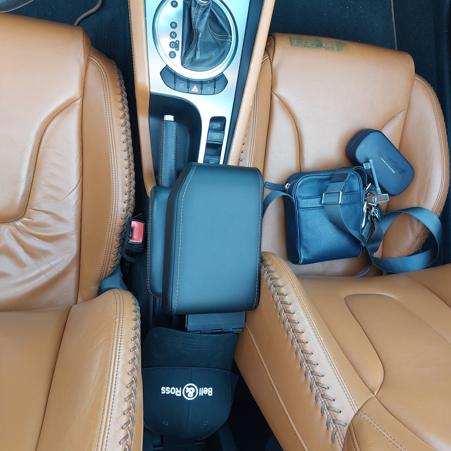 Audi TT MK2 (2007-2014) - adjustable armrest with storage - invisibile fitting