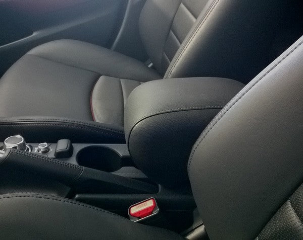 Mazda CX3 - Mittelarmlehne