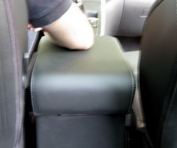Renault Scenic 4° serie (dal 2016 in avanti) - bracciolo regolabile in lunghezza - montaggio invisibile