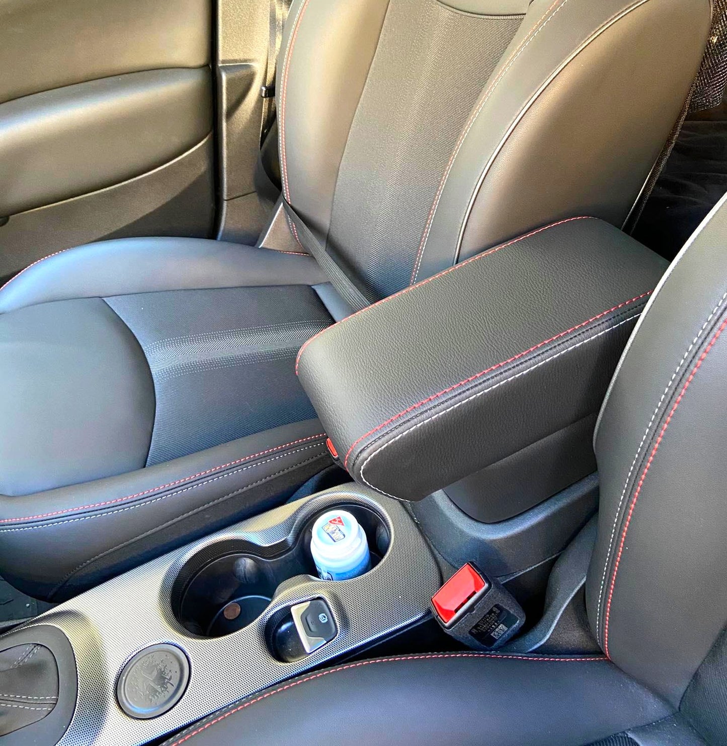 Fiat 500X - bracciolo PREMIUM regolabile in lunghezza con portaoggetti - montaggio ad incastro