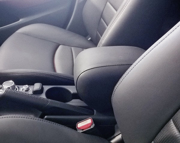 Mazda CX3 - Mittelarmlehne