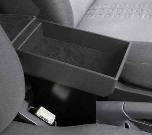 Lancia Ypsilon (a partir de 2011) - apoyabrazos regulable en longitud con portaobjetos