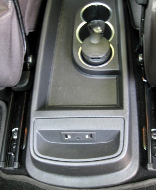 Renault Scenic 4° serie (dal 2016 in avanti) - bracciolo regolabile in lunghezza - montaggio invisibile