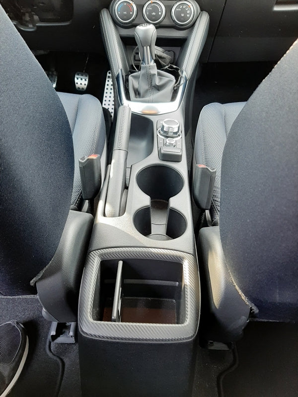 Mazda CX3 - Mittelarmlehne
