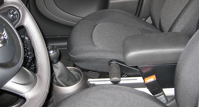 Mini Countryman R60 (2010-2017) - adjustable armrest with storage - invisibile fitting