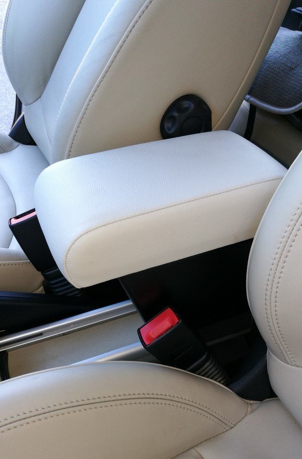 Mini Countryman R60 (2010-2017) - adjustable armrest with storage - invisibile fitting