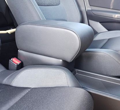 Nissan Micra 6 Serie (ab 2026) - längenverstellbare Mittelarmlehne mit Staufach