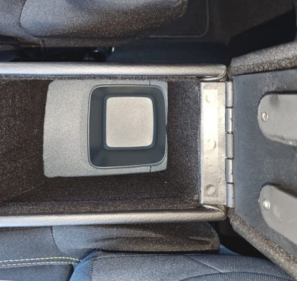 Fiat Grande Panda (petrol version) - adjustable armrest with storage