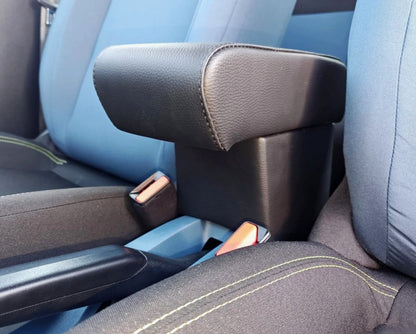 Fiat Grande Panda (petrol version) - adjustable armrest with storage