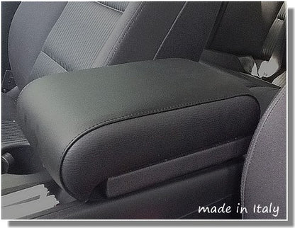 Peugeot 2008 (from 2020&gt;) - length-adjustable armrest with storage compartment - mounting in original points